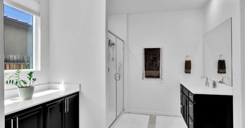 9475 Pasaje Pl, Elk Grove, CA 95624 Photo