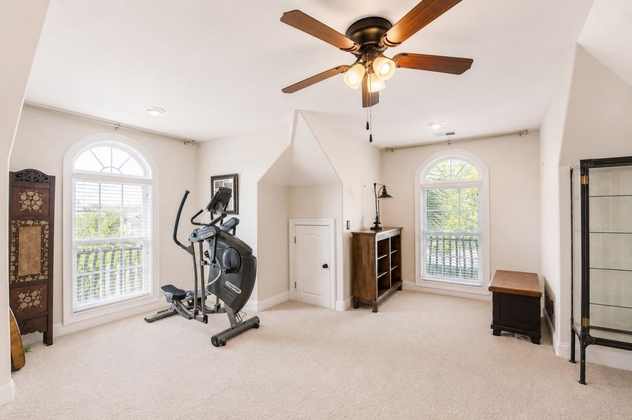 969 Bluffview Dr. Photo 47