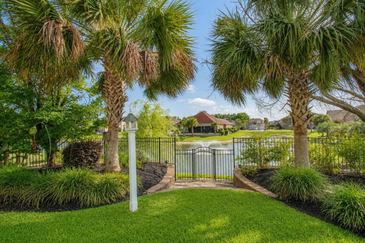 969 Bluffview Dr. Photo 50