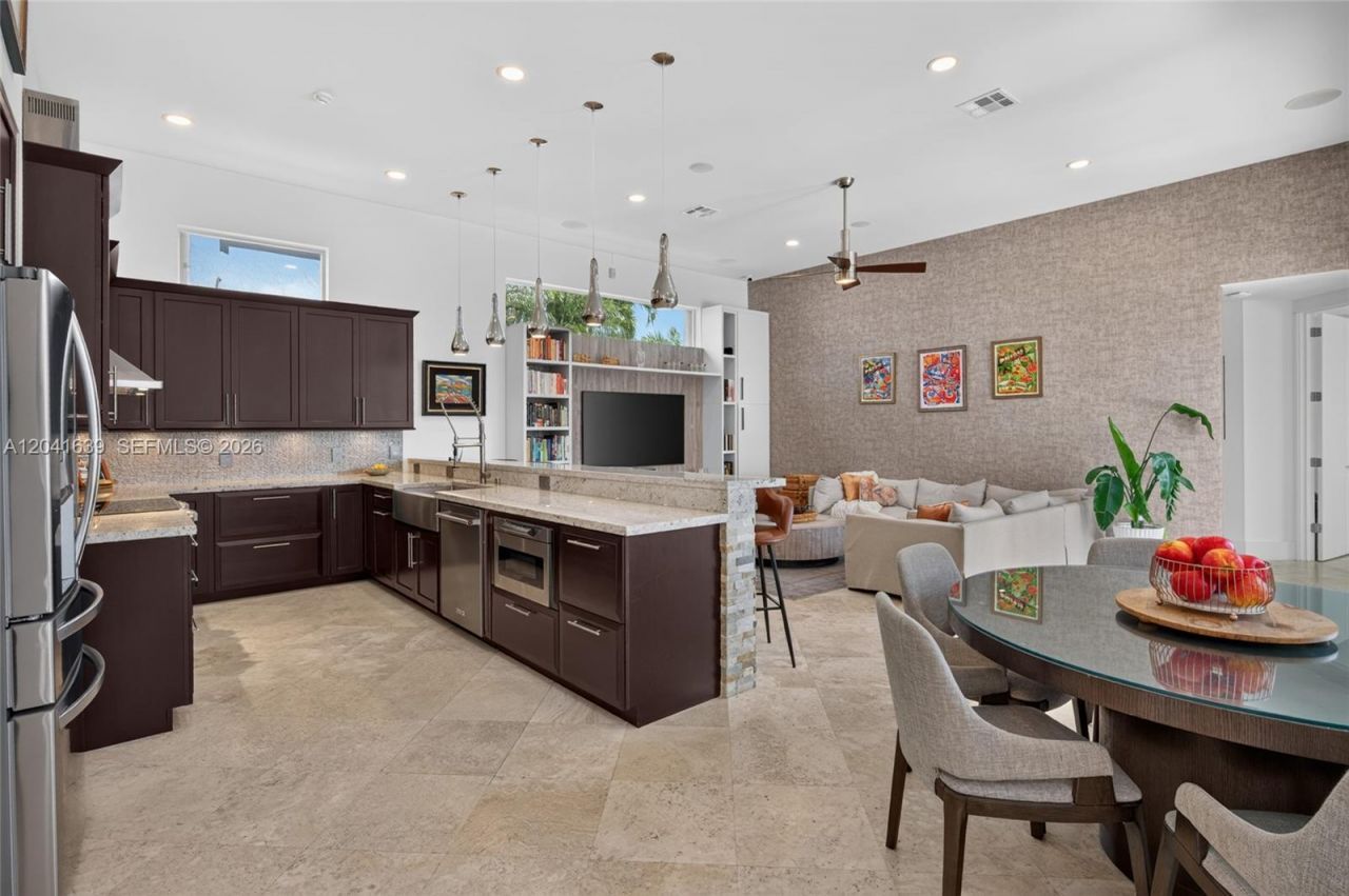 1136 Ginger Cir, Weston, FL 33326 Photo