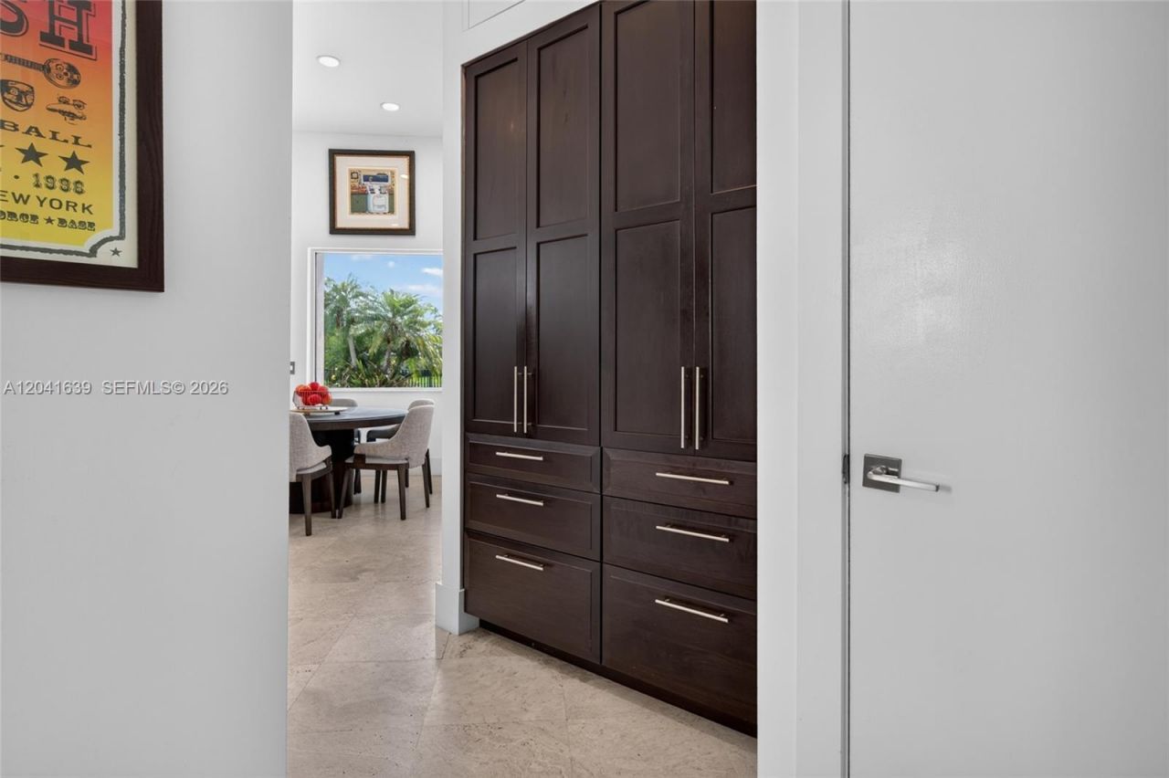 1136 Ginger Cir, Weston, FL 33326 Photo