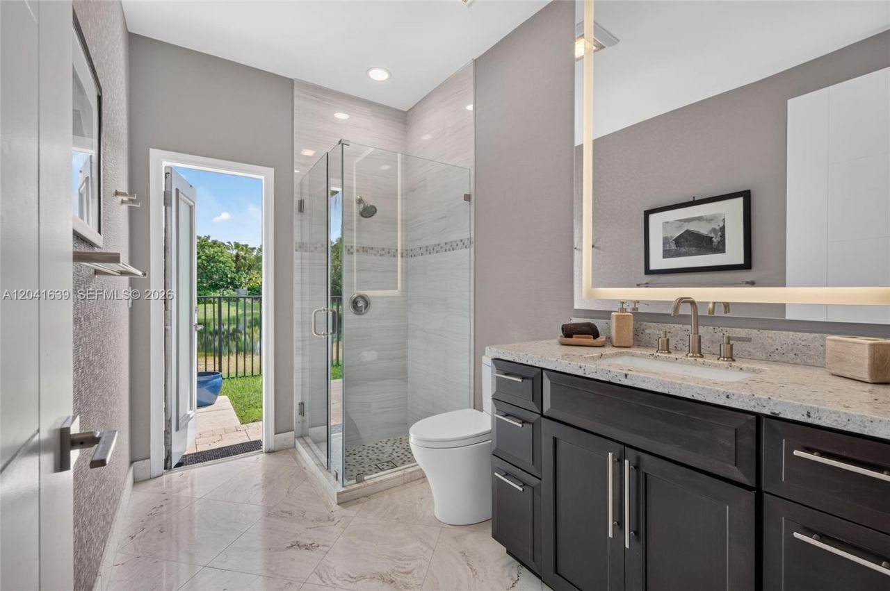 1136 Ginger Cir, Weston, FL 33326 Photo