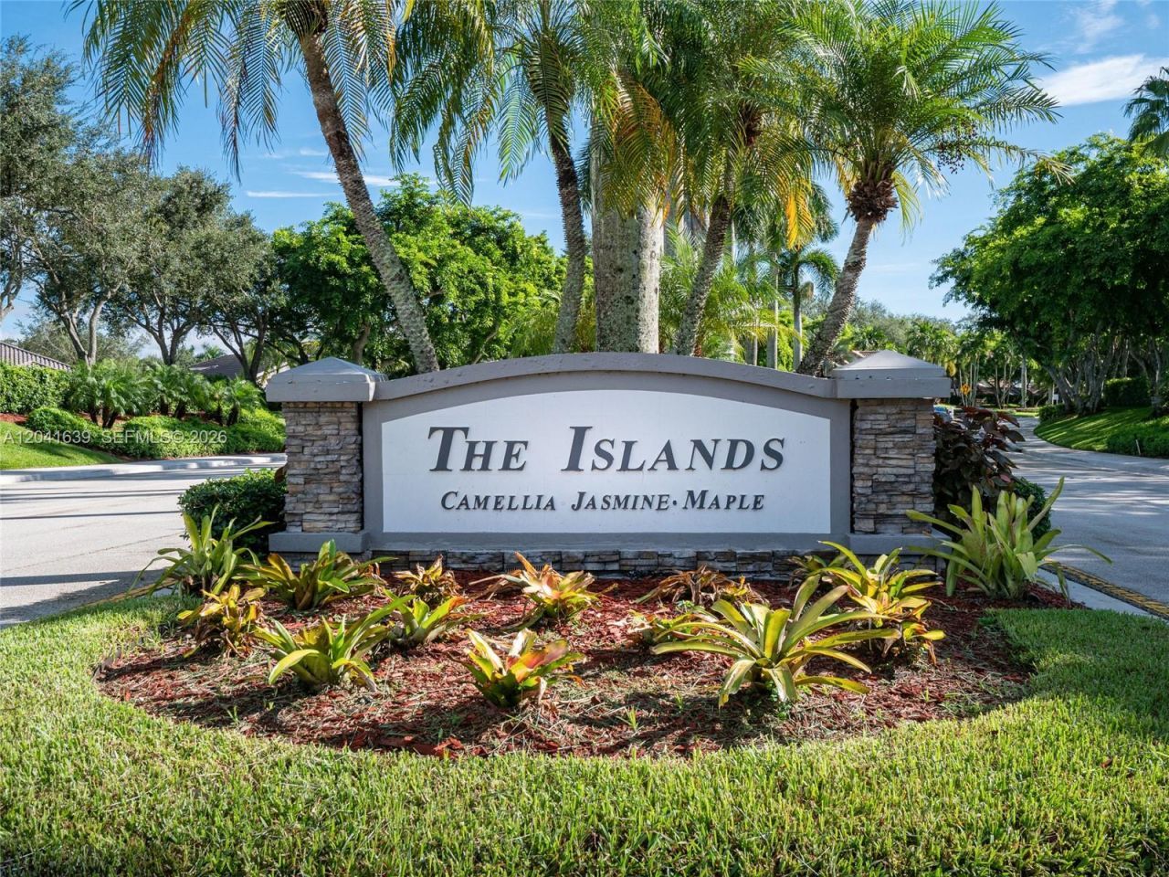 1136 Ginger Cir, Weston, FL 33326 Photo