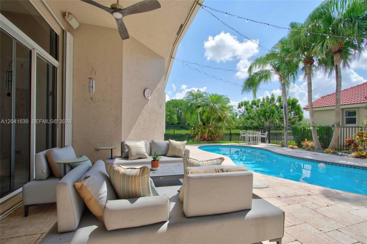 1136 Ginger Cir, Weston, FL 33326 Photo