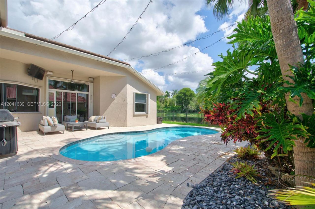 1136 Ginger Cir, Weston, FL 33326 Photo