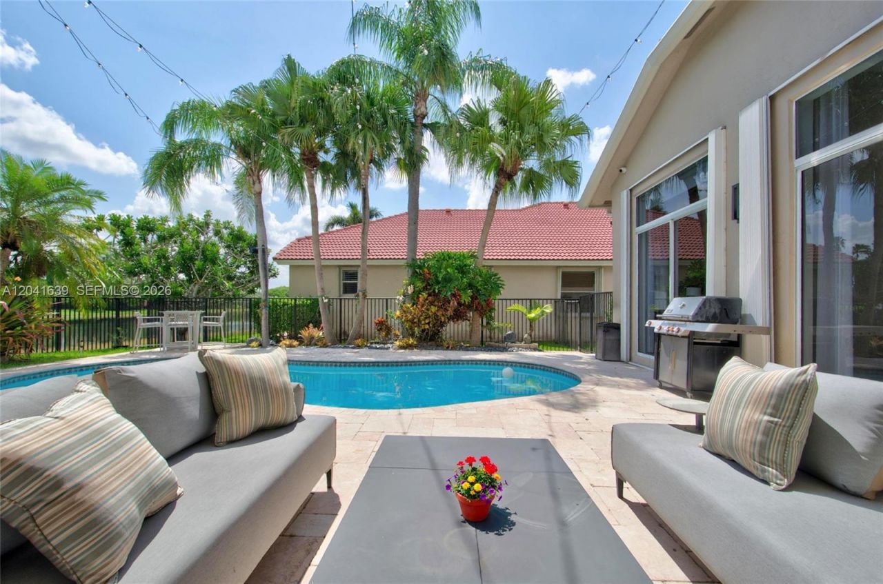 1136 Ginger Cir, Weston, FL 33326 Photo