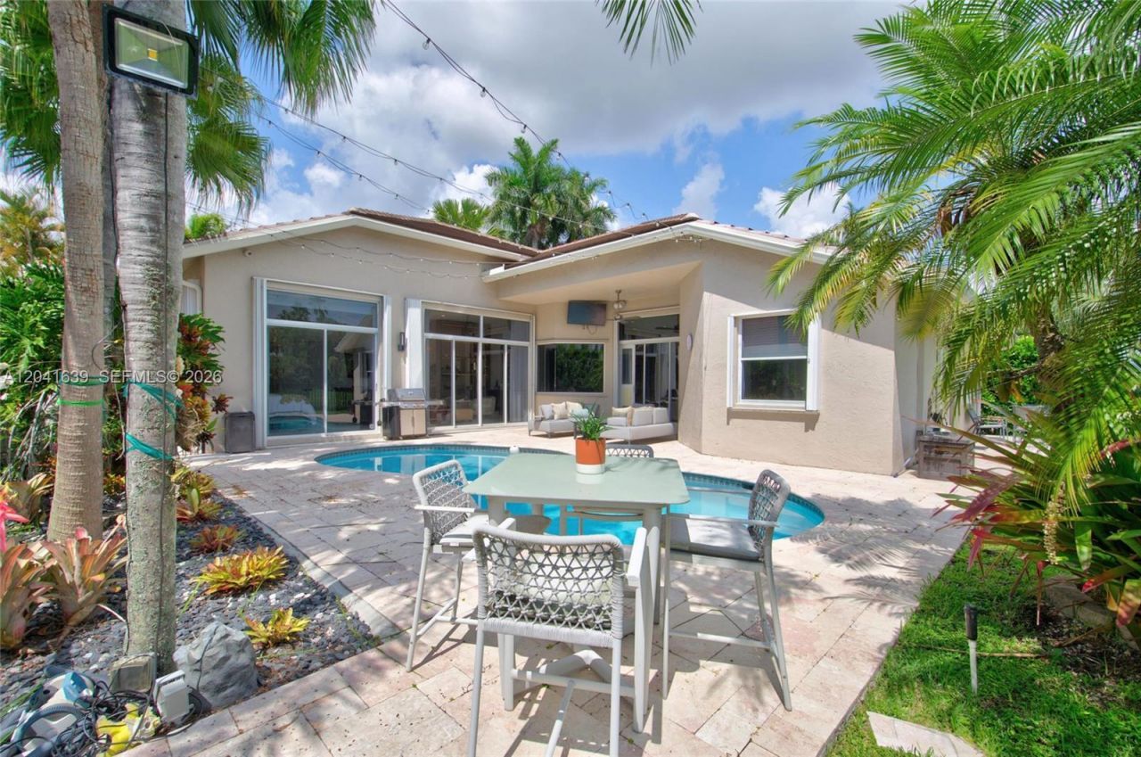 1136 Ginger Cir, Weston, FL 33326 Photo