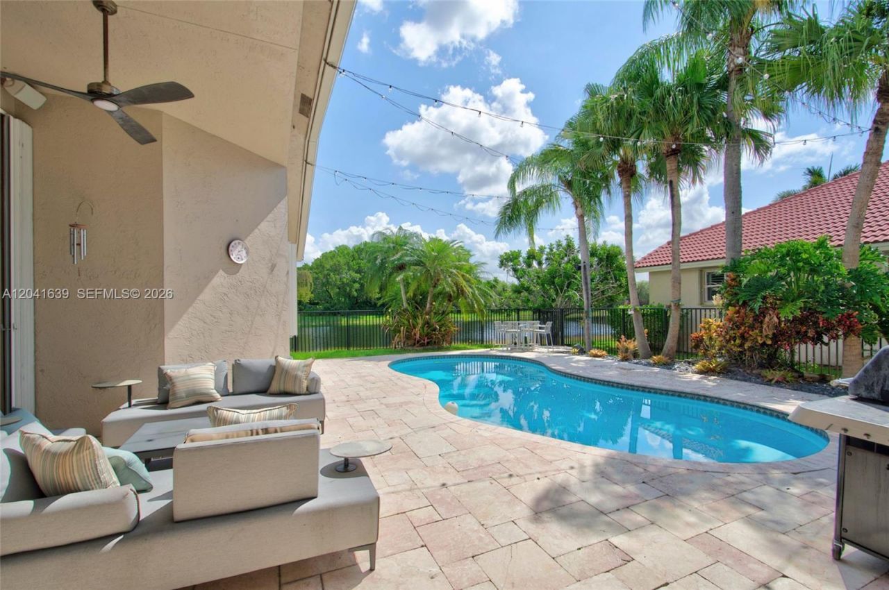 1136 Ginger Cir, Weston, FL 33326 Photo