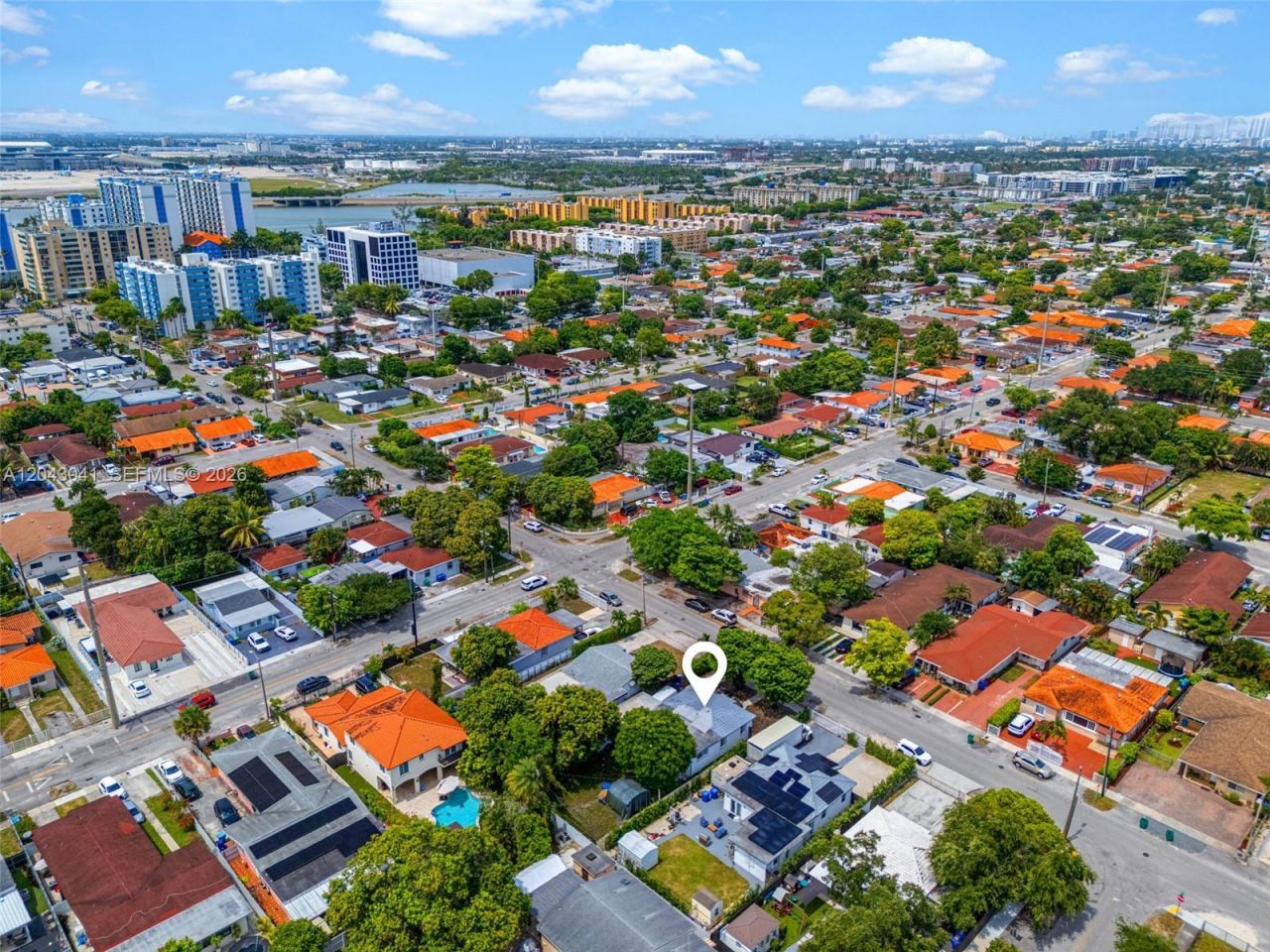 270 NW 51st Ave, Miami, FL 33126 Photo