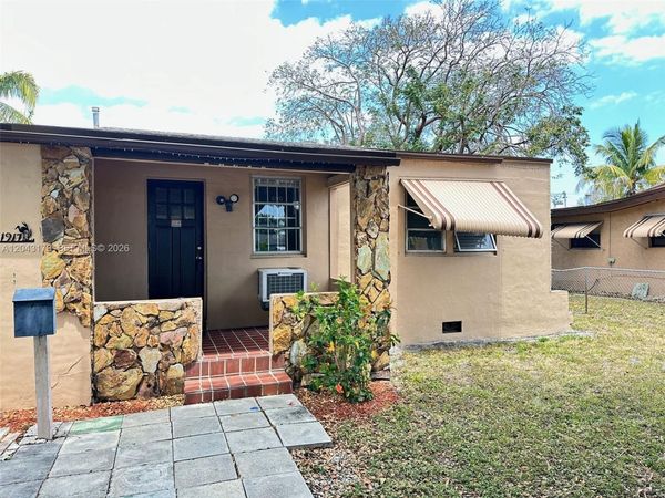 1917 Harding St , Unit Front, Hollywood, FL 33020