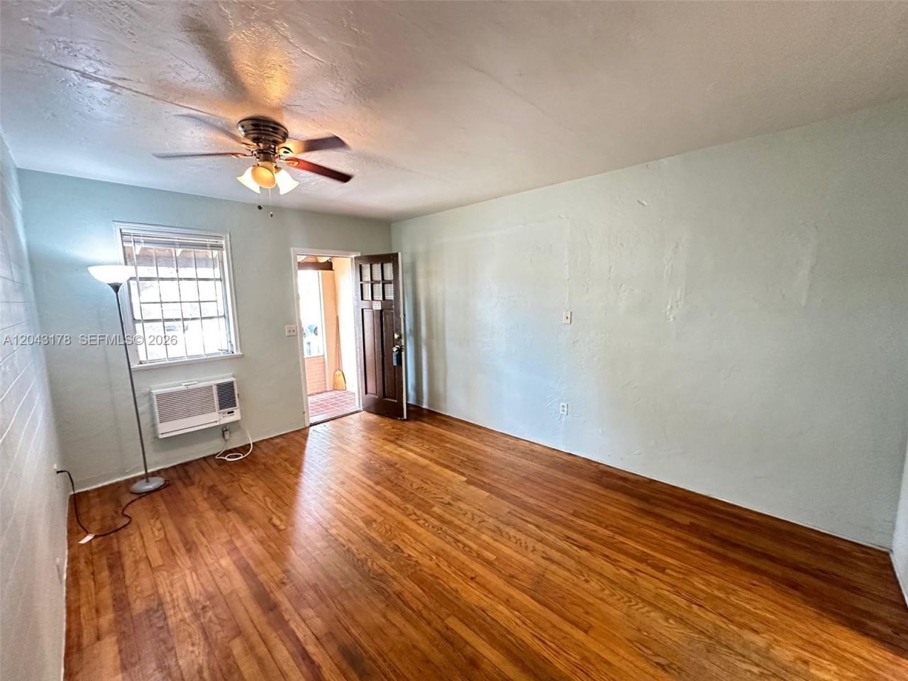 1917 Harding St , Unit Front, Hollywood, FL 33020 Photo