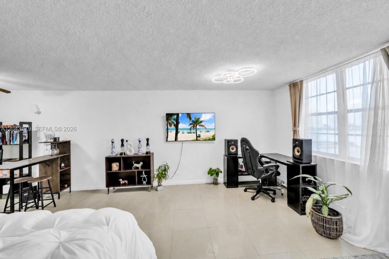 250 174th St, Unit 810(Availa, Sunny Isles Beach, FL 33160 Photo
