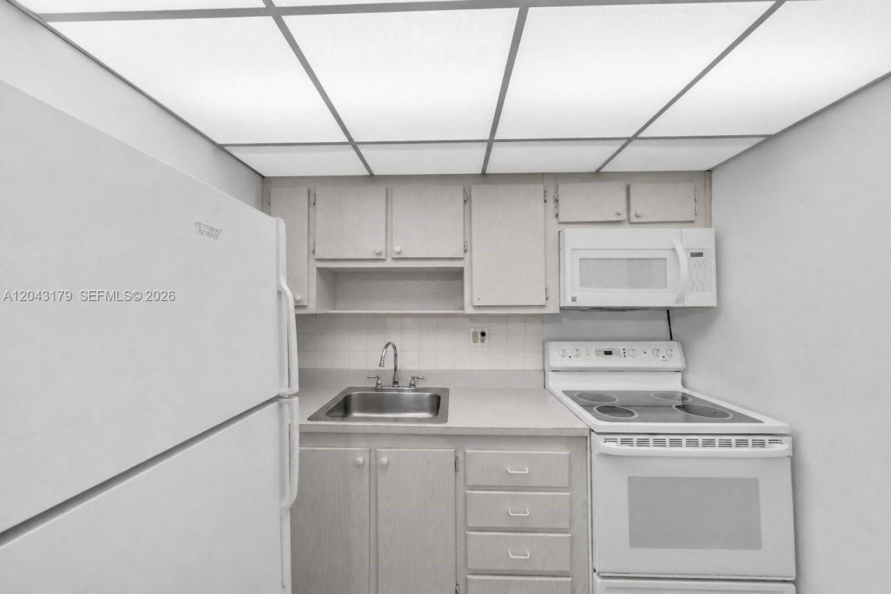250 174th St, Unit 810(Availa, Sunny Isles Beach, FL 33160 Photo