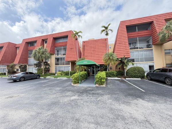 22605 SW 66th Ave , Unit 403, Boca Raton, FL 33428