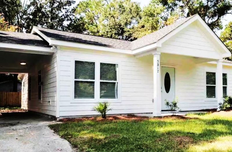 5817 Chaucer Drive Photo 1