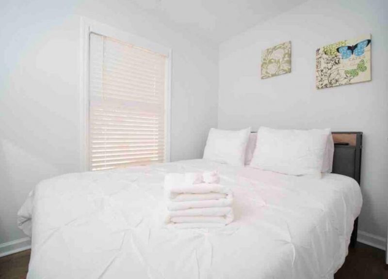 5817 Chaucer Drive Photo 15