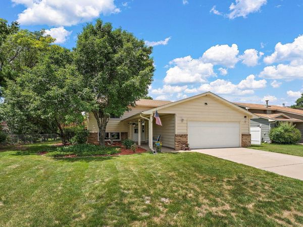 5241 Vera Cruz Avenue N, Crystal, MN 55429