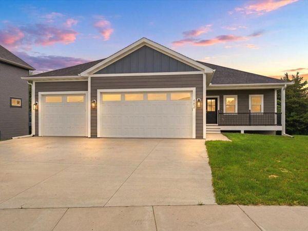 482 Westwood, River Falls, WI 54022