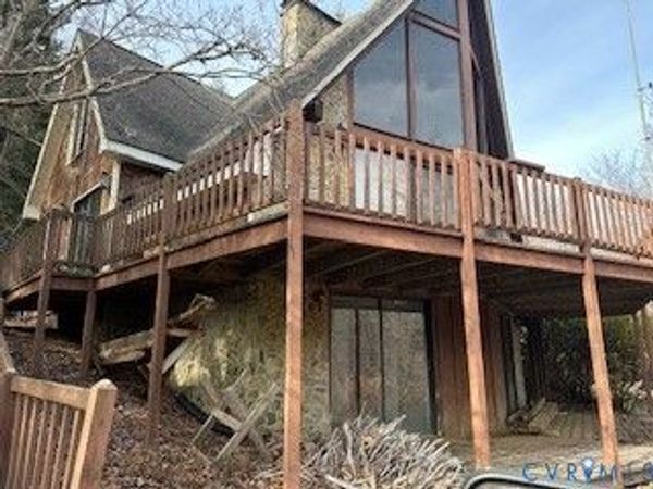 1191 Love Road, Lyndhurst, VA 22952