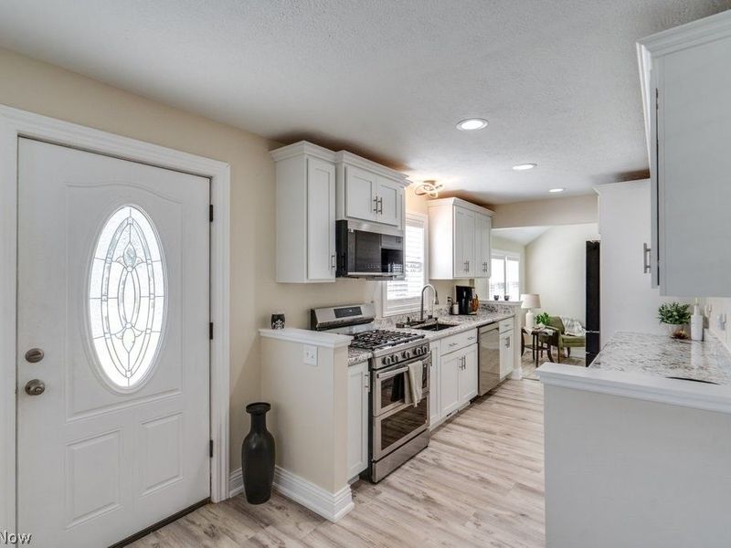 301 Avis Avenue NW, Massillon, OH 44646 Photo 5