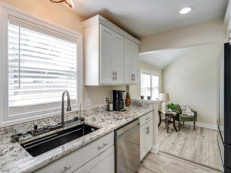 301 Avis Avenue NW, Massillon, OH 44646 Photo 7