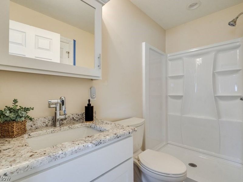301 Avis Avenue NW, Massillon, OH 44646 Photo 9