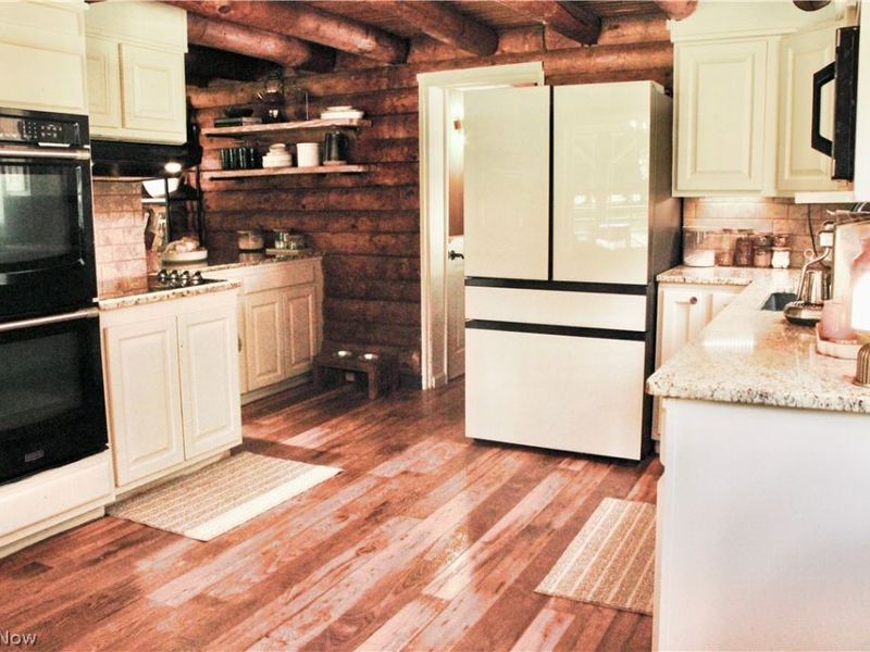 10566 Clapsaddle Avenue NE, Alliance, OH 44601 Photo 8