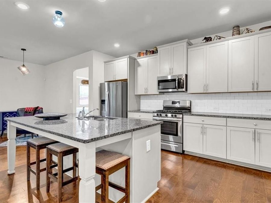 Property Image 8