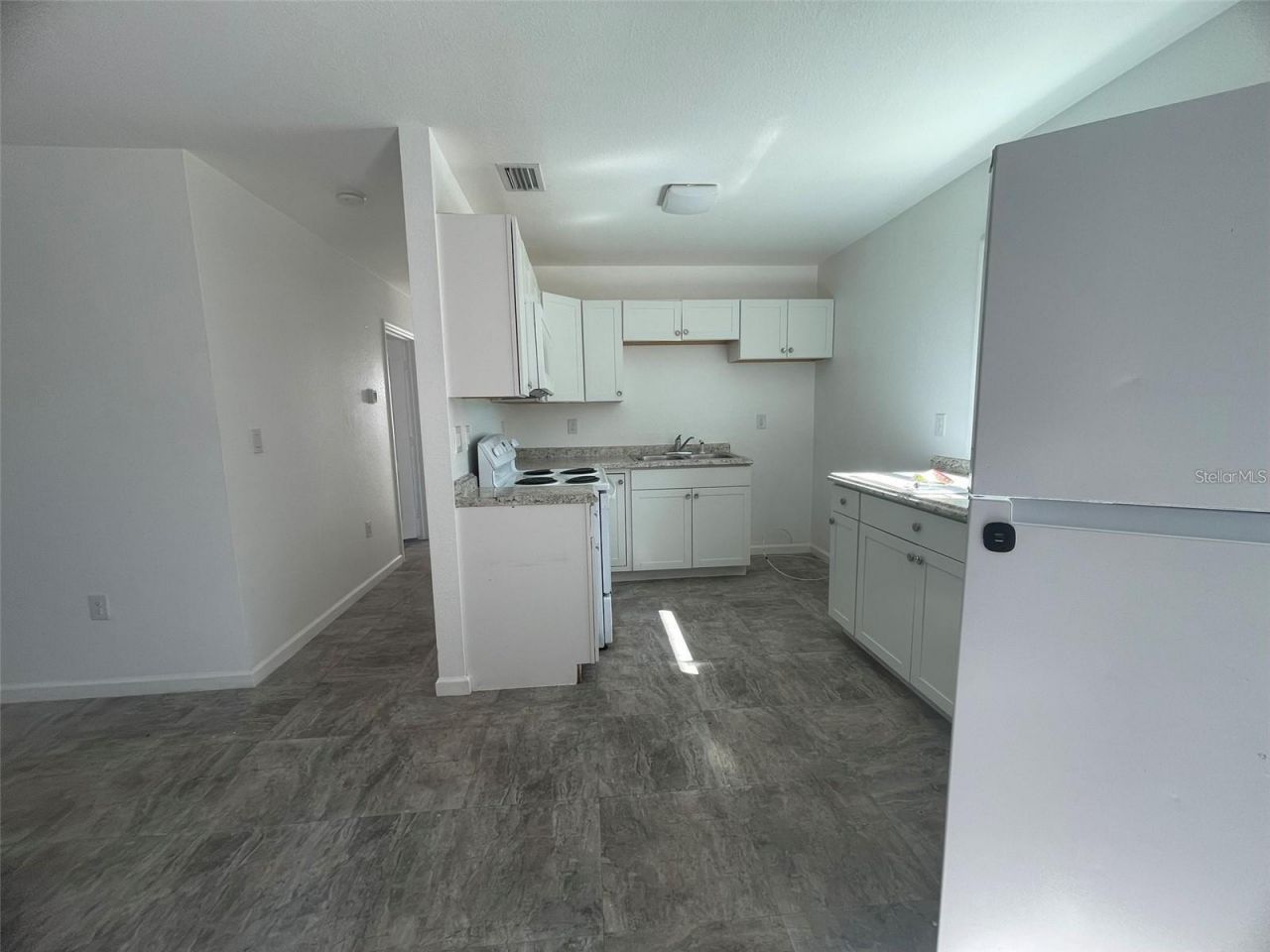 525 E Helen Avenue , Punta Gorda, FL 33950 Photo