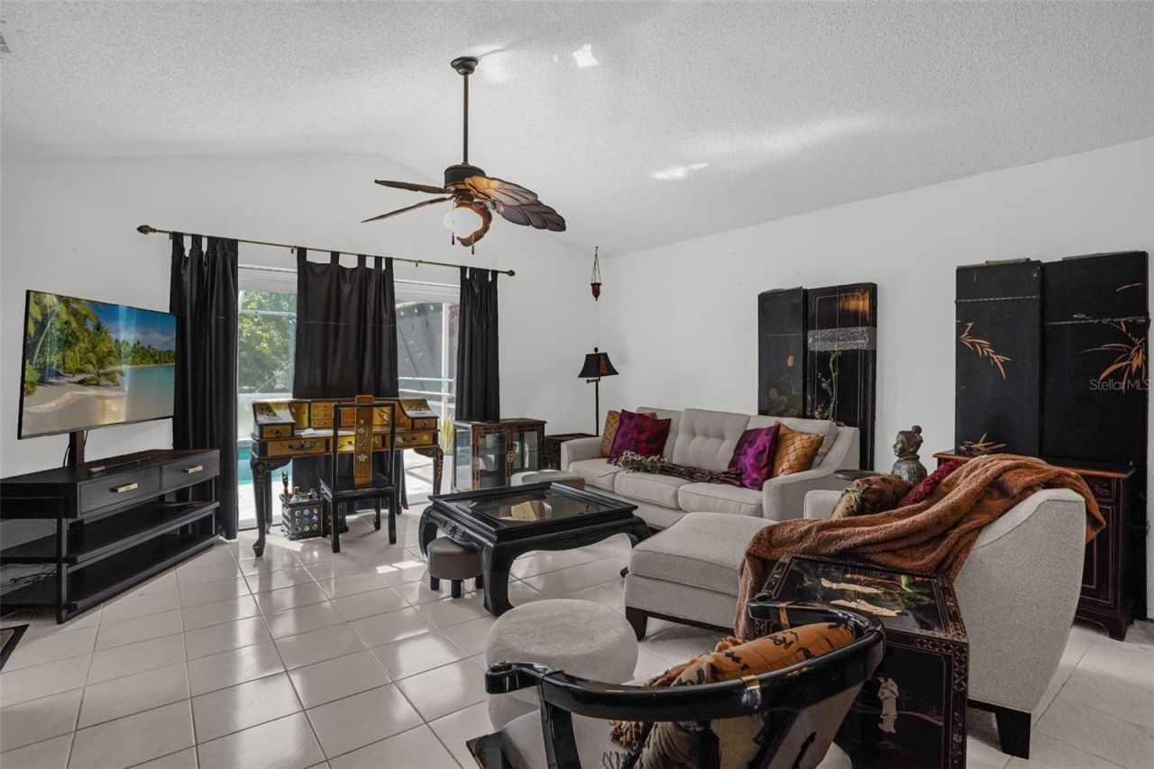 637 Moss Park Court, Kissimmee, FL 34743 Photo