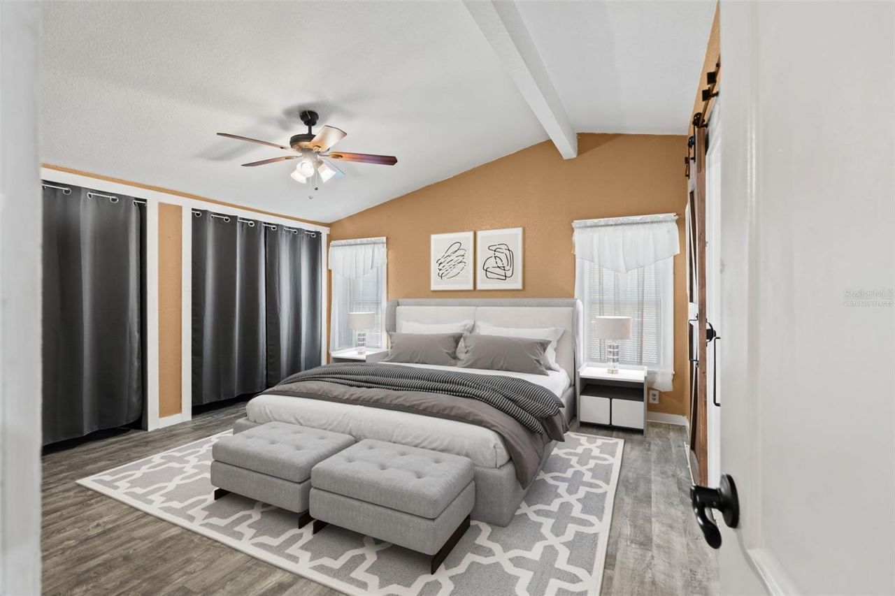7876 Ridge Road , Weeki Wachee, FL 34613 Photo