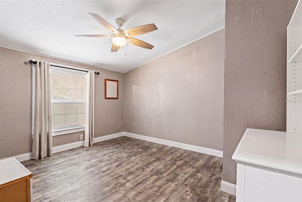 7876 Ridge Road , Weeki Wachee, FL 34613 Photo