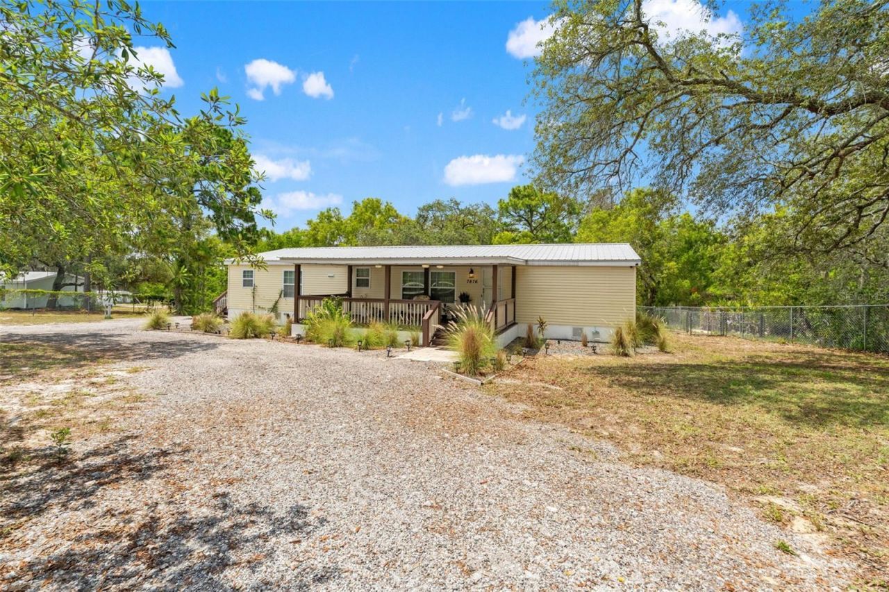 7876 Ridge Road , Weeki Wachee, FL 34613 Photo