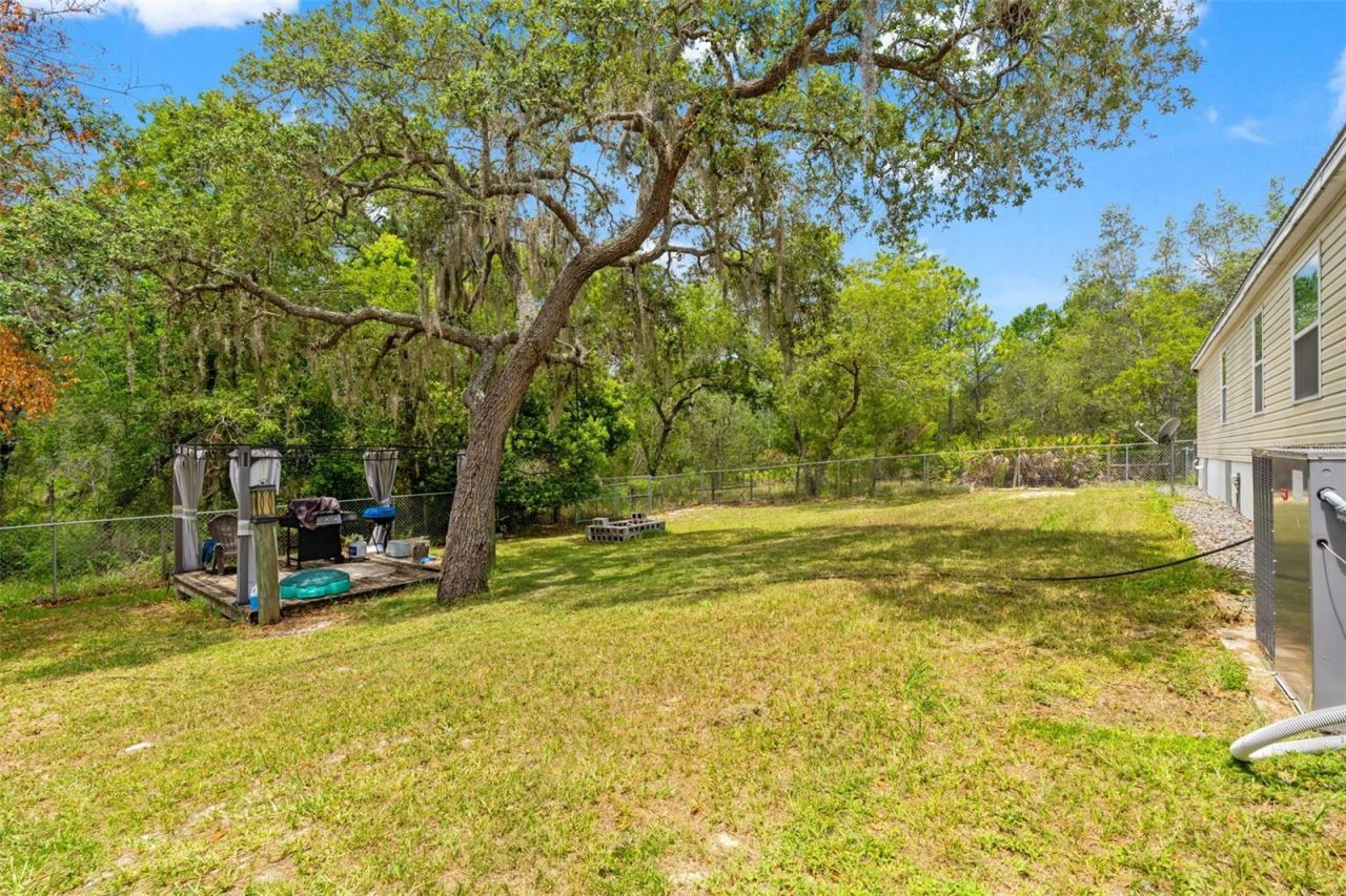 7876 Ridge Road , Weeki Wachee, FL 34613 Photo