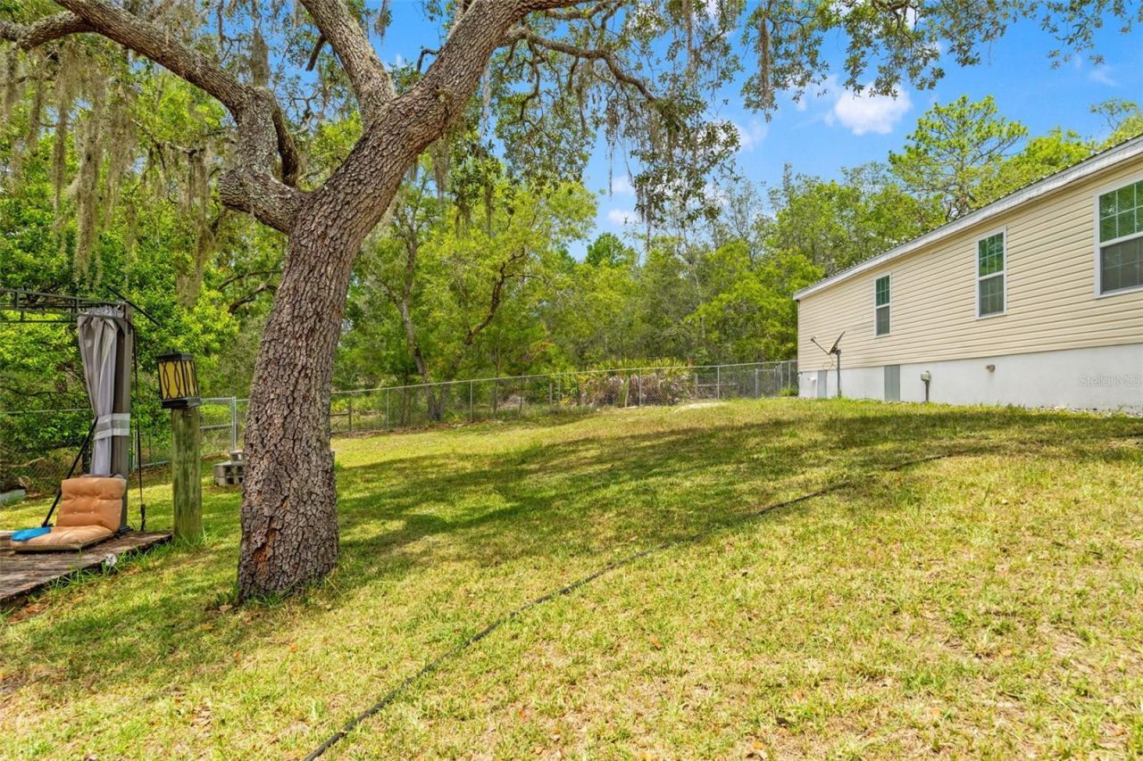 7876 Ridge Road , Weeki Wachee, FL 34613 Photo