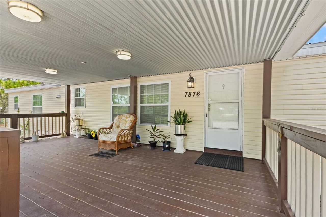7876 Ridge Road , Weeki Wachee, FL 34613 Photo