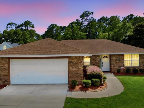687 WINTERBERRY TRAIL, DELAND, FL 32724