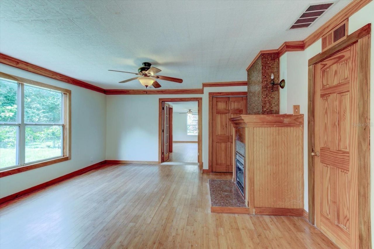 543 N Thorpe Avenue , Orange City, FL 32763 Photo