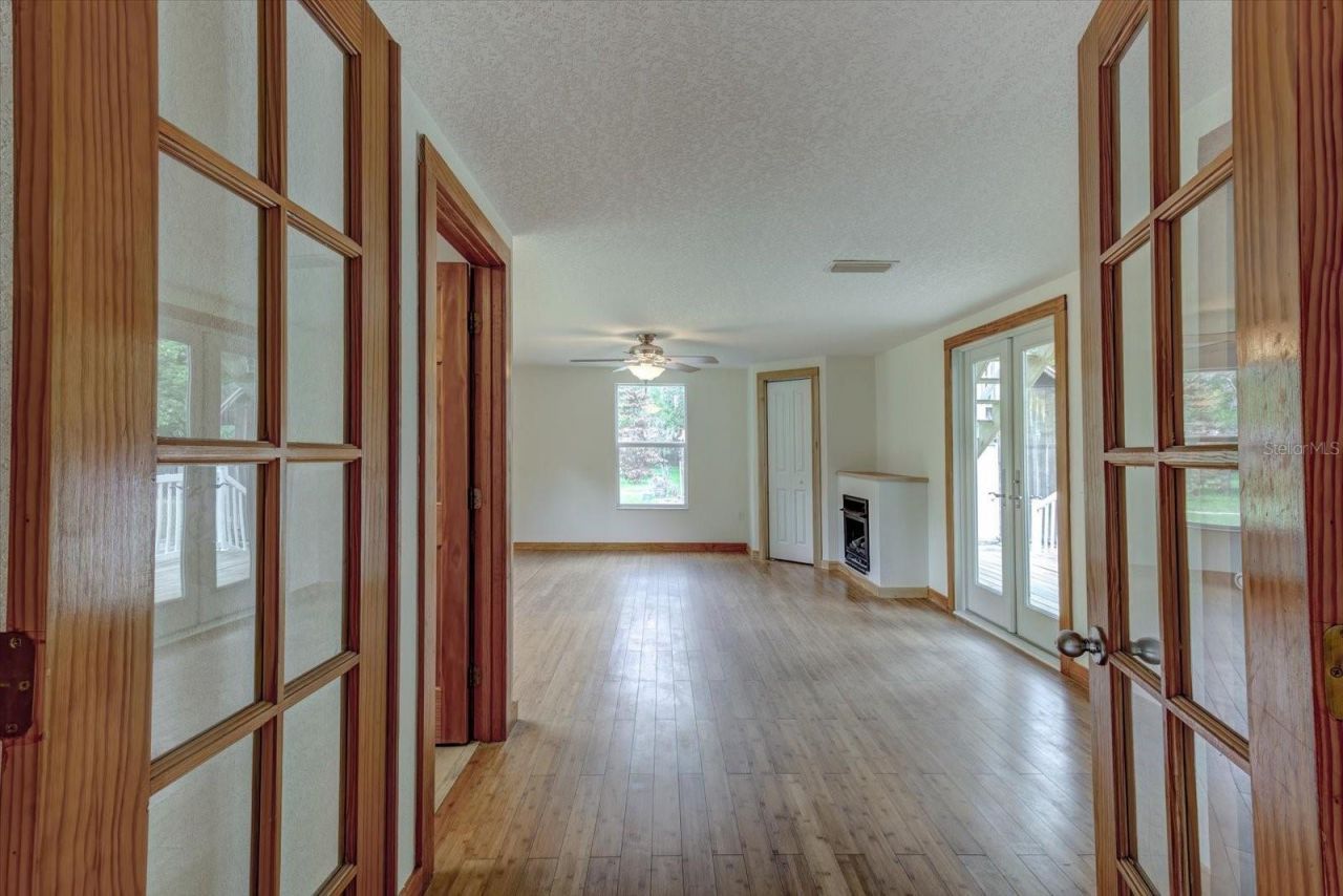 543 N Thorpe Avenue , Orange City, FL 32763 Photo