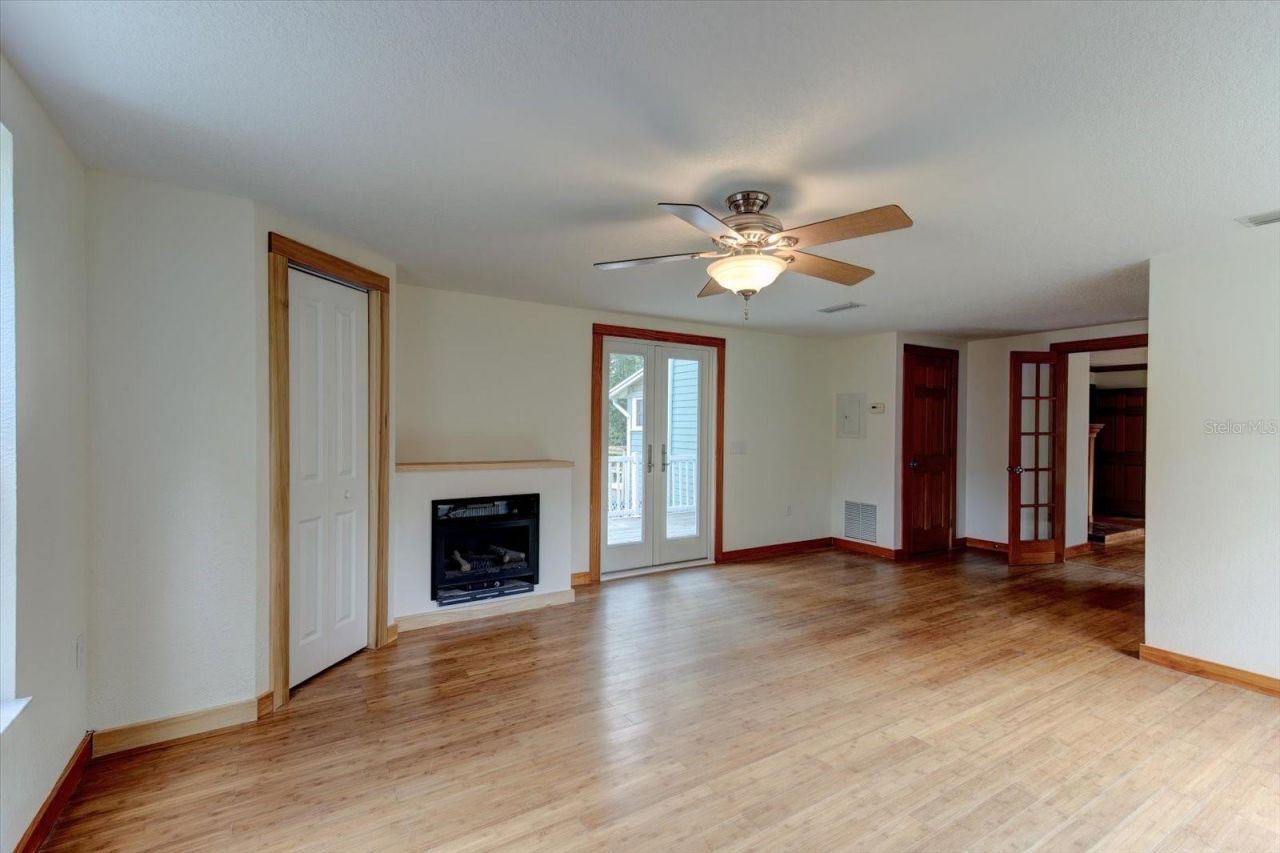 543 N Thorpe Avenue , Orange City, FL 32763 Photo