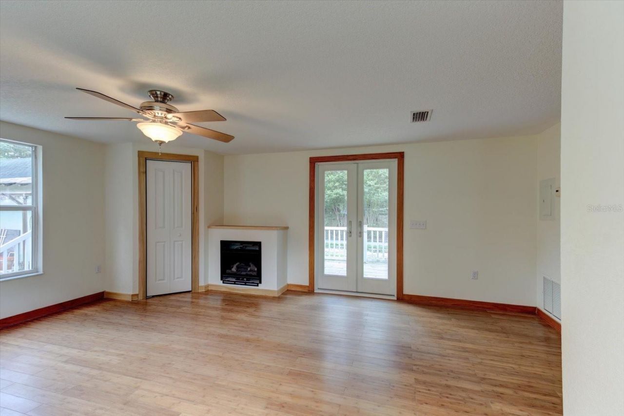 543 N Thorpe Avenue , Orange City, FL 32763 Photo