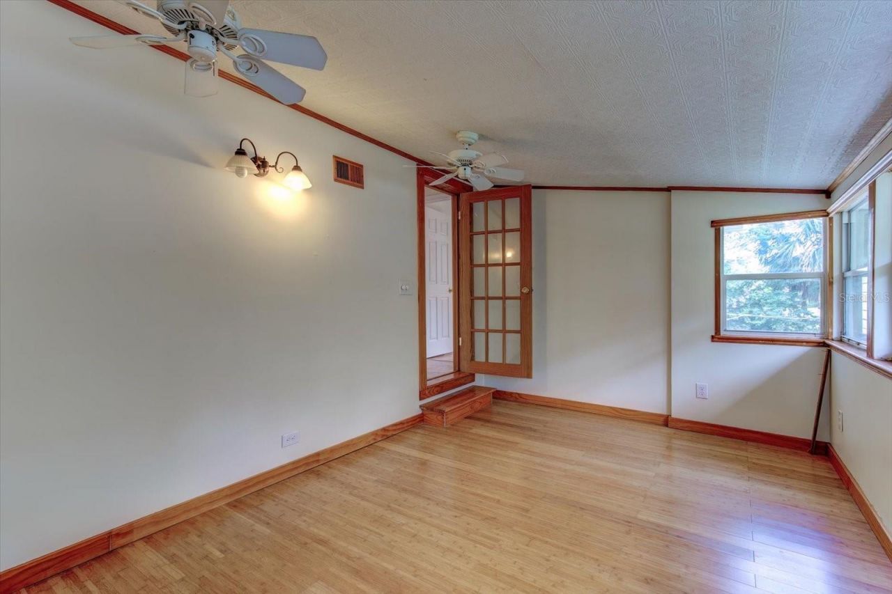 543 N Thorpe Avenue , Orange City, FL 32763 Photo