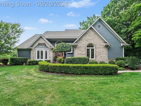 9230 Kelly Lake Drive, Springfield Twp, MI 48348
