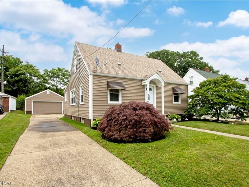 407 Oxford Avenue, Akron, OH 44310 Photo 2