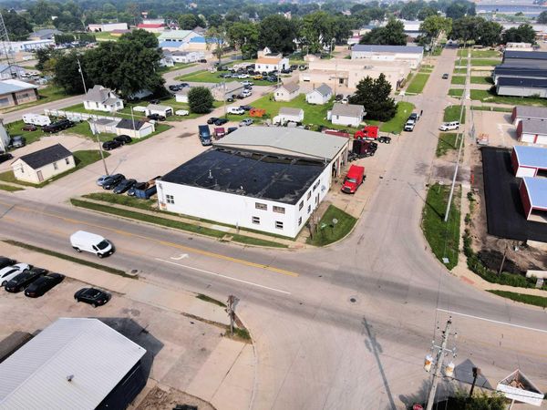 170 W 18th Street, Waterloo, IA 50702