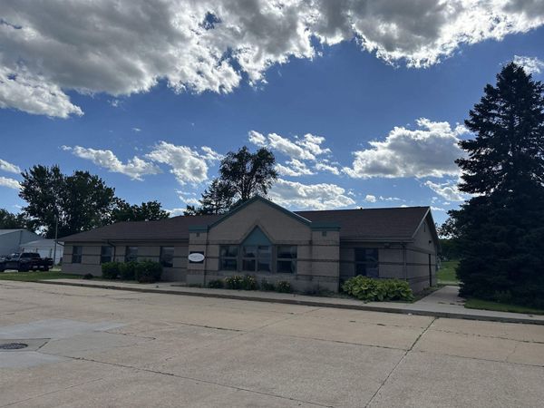 1005 Stratford Avenue, Waterloo, IA 50701