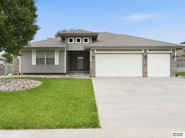 4602 S 198th Street, Omaha, NE 68135