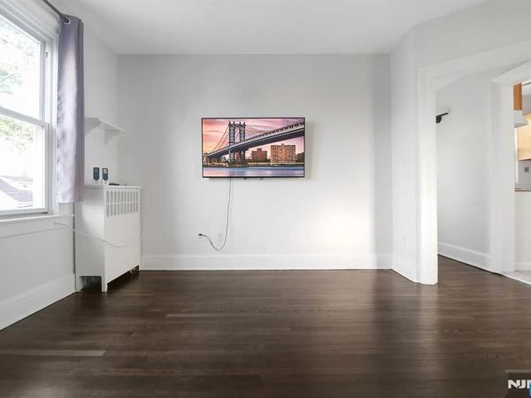 426 Columbia Avenue 2, CLIFFSIDE PARK, NJ 07010