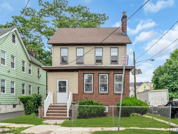 240 End Avenue, NEWARK, NJ 07106