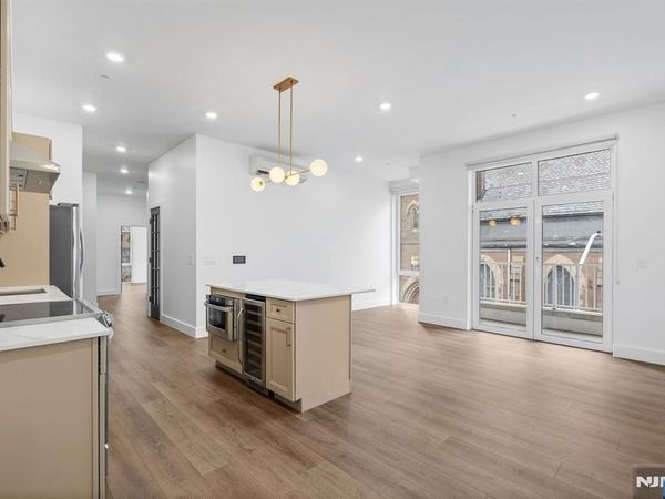 21 Lincoln Park 203, Unit 203, NEWARK, NJ 07102